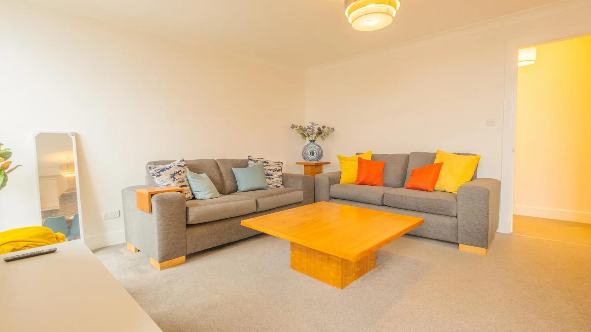 Lejlighed Henrys Apartment, Accommodates 6 Guests Dundee
